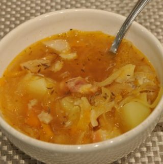 Raugintų kopūstų sriuba